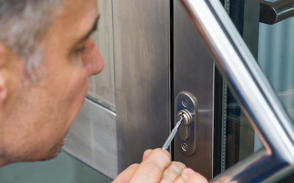 changer un barillet de porte Rungis